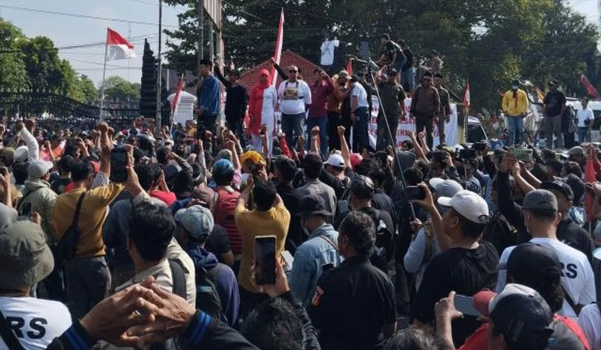 Penanganan-dan-Pengamanan-Oleh-Aparat-Kepolisian