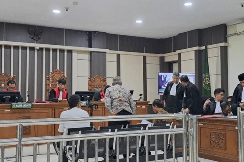 Tiga Dosen UGM Resmi Jadi Terdakwa Kasus Korupsi Biji Kakao Rp6,72 Miliar Tiga Dosen UGM Resmi Jadi Terdakwa Kasus Korupsi Biji Kakao Rp6,72 Miliar