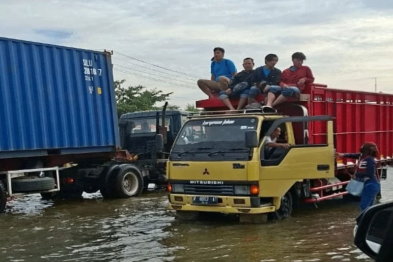 Banjir di Semarang Belum Surut, DPRD Dorong Evaluasi Penanganan Banjir di Semarang Belum Surut, DPRD Dorong Evaluasi Penanganan