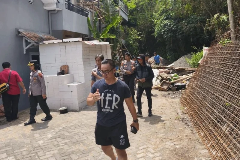 Blokir Jalan di Semarang, Akamsi Tantang Satpol PP ke Pengadilan Blokir Jalan di Semarang, Akamsi Tantang Satpol PP ke Pengadilan