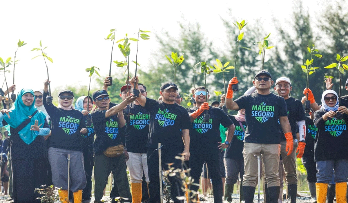 Gubernur-Jateng-Pimpin-Penanaman-1,9-Juta-Mangrove
