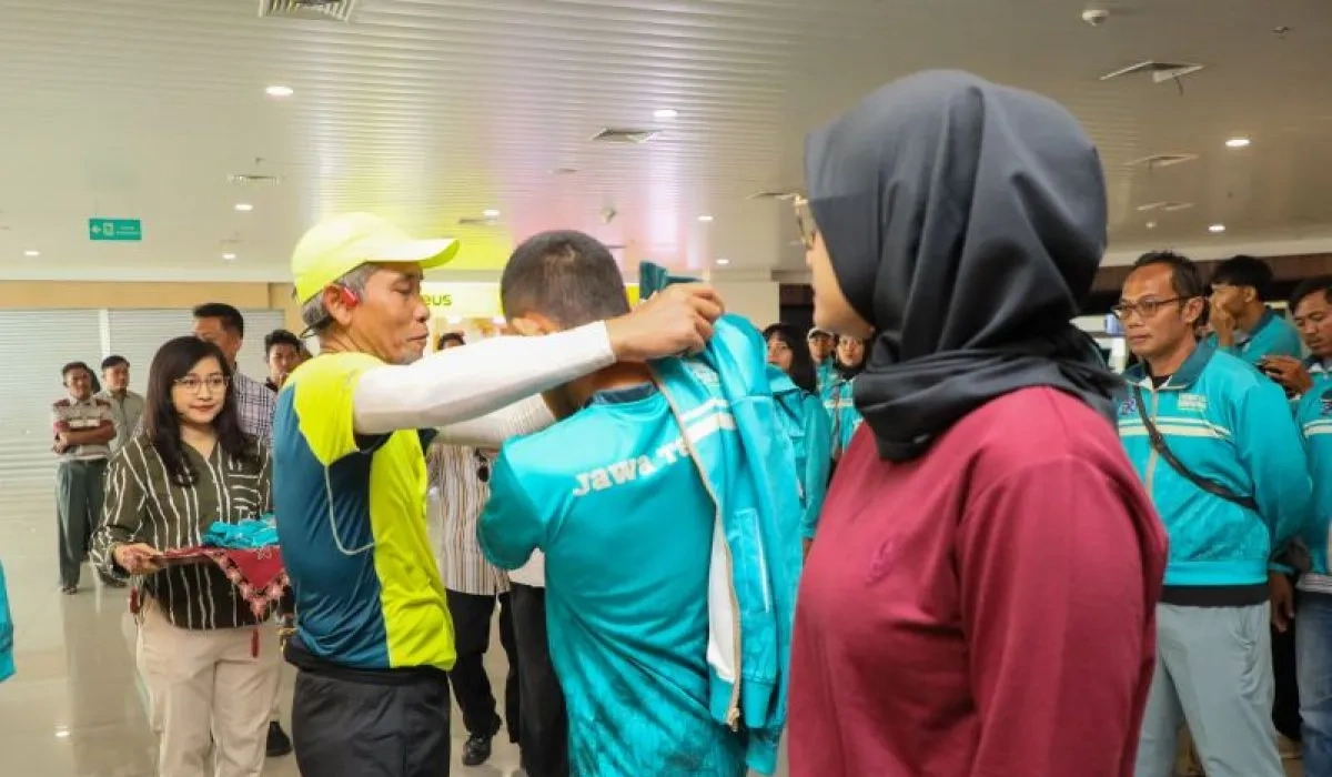 Jateng-Berangkatkan-175-ASN-ke-Pornas-Korpri-2025-di-Palembang