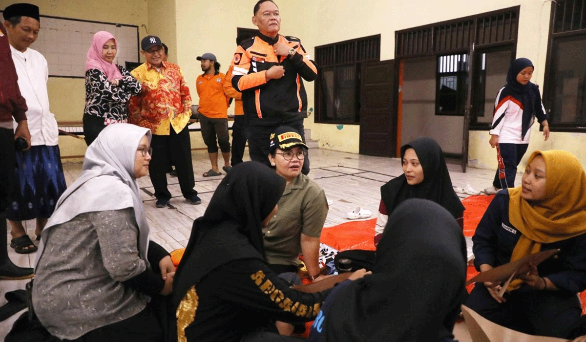 Memastikan-Aktivitas-Ekonomi-Tetap-Berjalan