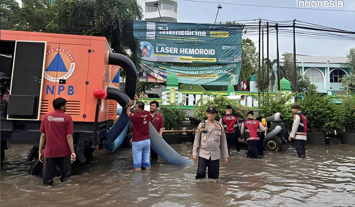 Polda Jateng Terus Evakuasi Warga Terdampak Banjir Kaligawe