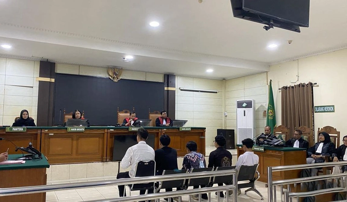 Sidang-Demo-May-Day,-Lima-Mahasiswa-Terancam-3-Bulan-Penjara