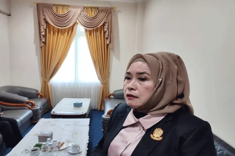 Dekan FH Undip Respons Kontroversi Mahasiswa Edit Foto Dan Video Siswa SMAN 11 Semarang Pakai AI Dekan FH Undip Respons Kontroversi Mahasiswa Edit Foto Dan Video Siswa SMAN 11 Semarang Pakai AI