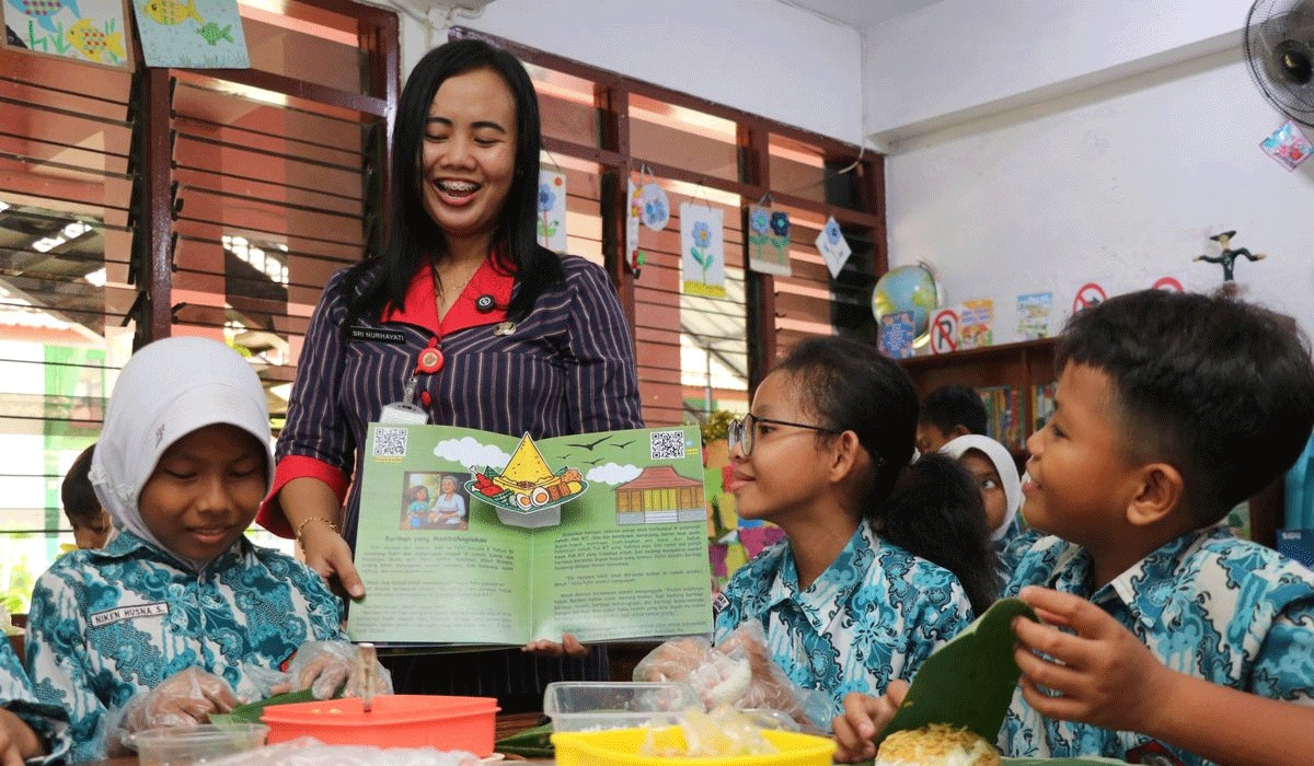 Skor PISA Siswa Indonesia Rendah, Guru Semarang Hadirkan Buku Pop-up
